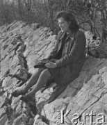 1944, Baden, Szwajcaria.
Elizabeth Glaus podczas spaceru.
Fot. Jerzy Konrad Maciejewski, zbiory Ośrodka KARTA