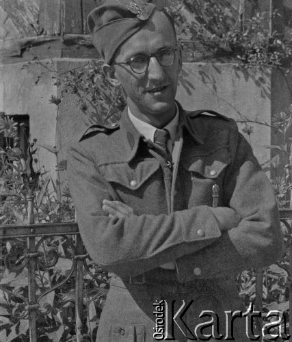 1943-1945, Baden, Szwajcaria.
Internowany żołnierz 2. Dywizji Strzelców Pieszych.
Fot. Jerzy Konrad Maciejewski, zbiory Ośrodka KARTA