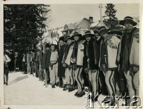 14.02.1937, Worochta, woj. lwowskie, Polska.
Podhalanie, którzy brali udział w IV marszu zimowym 