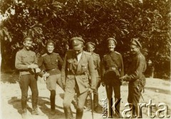 Lipiec 1917, Erywań, Kaukaz.
Żołnierze armii carskiej, prawdopodobnie adepci w Goryjskiej Szkoły Chorążych na Kaukazie.
Fot. NN, zbiory Ośrodka KARTA, przekazał Jan Rychter.