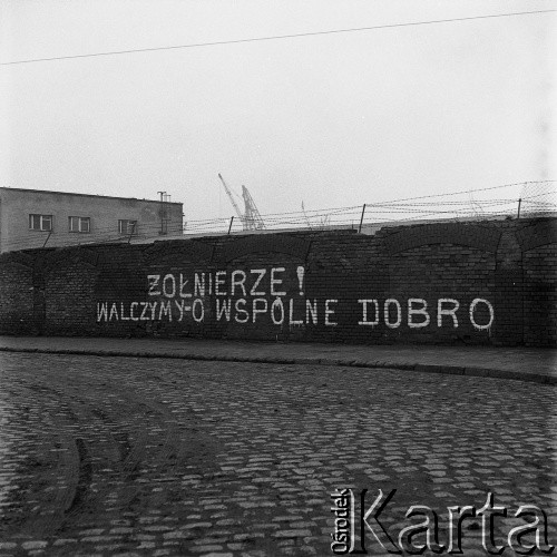 14-22.12.1970, Szczecin, Polska.
Wydarzenia grudniowe - napis na murze: 