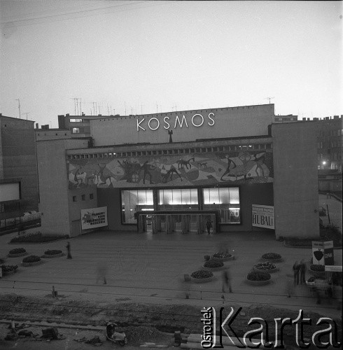 1973, Szczecin, Polska.
Kino panoramiczne „Kosmos” w al. Wojska Polskiego 8.
Fot. Maciej Jasiecki, zbiory Ośrodka KARTA