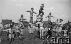 1941-1944, Warszawa.
Członkowie Towarzystwa Gimnastycznego 