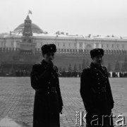 1966, Moskwa, ZSRR.
Żołnierze Armii Radzieckiej na Placu Czerwonym.
Fot. Maciej Jasiecki, zbiory Ośrodka KARTA