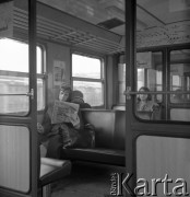 1972, Kopenhaga, Dania.
W pociągu. Zdjęcie zrobione w czasie rejsu MS Jedność Robotnicza.
Fot. Maciej Jasiecki, zbiory Ośrodka KARTA
