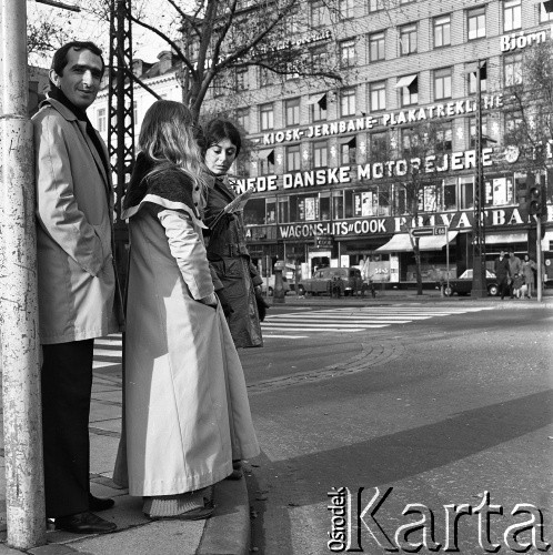1972, Kopenhaga, Dania.
Przechodnie. Zdjęcie zrobione w czasie rejsu MS Jedność Robotnicza.
Fot. Maciej Jasiecki, zbiory Ośrodka KARTA