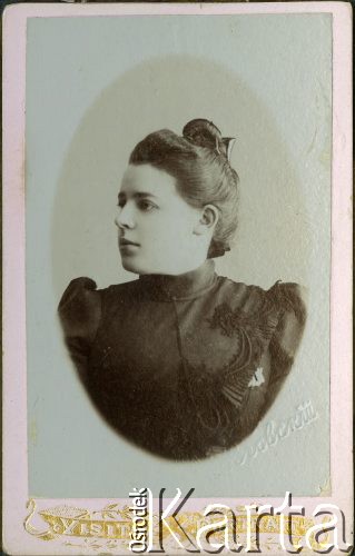 II poł. XIX w., Mińsk, zabór rosyjski.
Portret Elżbiety Piekarskiej wykonany w atelier fotograficznym 