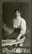 1905, Mińsk, Imperium Rosyjskie.
Portret Marii Żórawskiej wykonany w atelier fotograficznym 