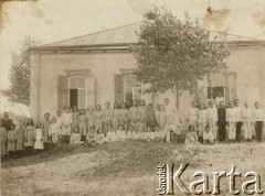 Ok. 1920, Polska.
Ochronka.
Fot. NN, kolekcja Jana Piekutowskiego, zbiory Ośrodka KARTA