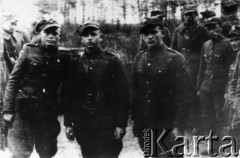 Kwiecień 1944, Ciechowszczyzna nad Niemnem.
Żołnierze 2 kompanii ppor. Józefa Klukiewicza 