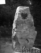 Po 1945, Góry Świętokrzyskie.
Obelisk z napisem 