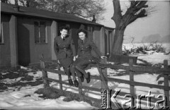 1944-1946, Faldingworth, Wielka Brytania.
Oochotniczki WAAF (Pomocniczej Lotniczej Służby Kobiet).
Fot. Zenon Brejwo, zbiory Ośrodka KARTA