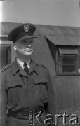 1944-1946, Faldingworth, Wielka Brytania. 
Kpt. Kornel Wiszniewski, dowódca Sekcji Medycznej Stacji Faldingworth
Fot. Zenon Brejwo, zbiory Ośrodka KARTA