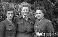 1943-1946, Wielka Brytania. 
Ochotniczki WAAF (Pomocniczej Lotniczej Służby Kobiet).
Fot. Zenon Brejwo, zbiory Ośrodka KARTA