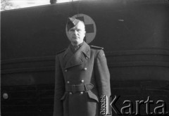 1943-1944, Wielka Brytania. 
Por. Kornel Wiszniewski, dowódca Sekcji Medycznej 300 Dywizjonu
Fot. Zenon Brejwo, zbiory Ośrodka KARTA