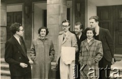 Marzec 1950, Saarbrücken, RFN.
Jan Kułakowski (3. z lewej) z przyjaciółmi z Ruchu Młodzieży Katolickiej. 
Fot. NN, kolekcja Jana i Zofii Kułakowskich, zbiory Ośrodka KARTA