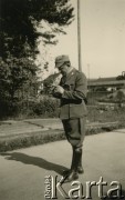 1940-1942, Pfäffikon, Szwajcaria.
Żołnierz 6. Kresowego Pułku Strzelców Pieszych w obozie wojskowym.
Fot. NN, zbiory Ośrodka KARTA, album przekazała Wanda Klenczon