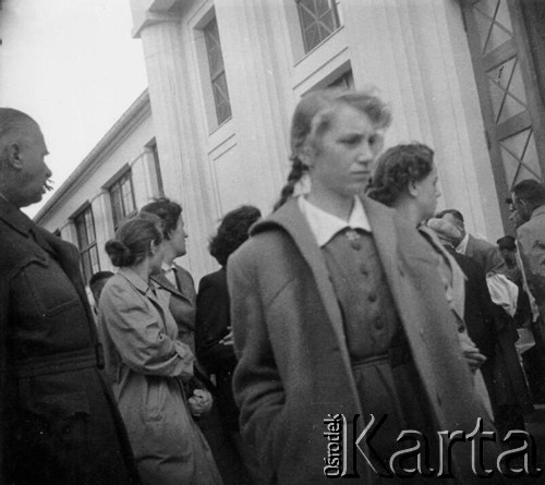 28.06.1956, Poznań, Poznańskie woj., Polska.
Protest poznańskich robotników. Fotografie wykonane przez funkcjonariuszy UB w celu identyfikacji manifestantów.
Fot. NN, zbiory Ośrodka KARTA, udostępnił Grzegorz Braun
