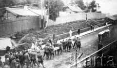 1919, Syberia, Rosja.
Pogrzeb żołnierzy V Dywizji Strzelców Syberyjskich.
Fot. Jarosław Okulicz-Kozaryn, zbiory Ośrodka KARTA
