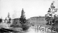 1919, Omsk lub Nowo-Nikołajewsk (Nowosybirsk), Rosja.
Fragment miasta, prawdopodobnie koszary wojskowe.
Fot. Jarosław Okulicz-Kozaryn, zbiory Ośrodka KARTA