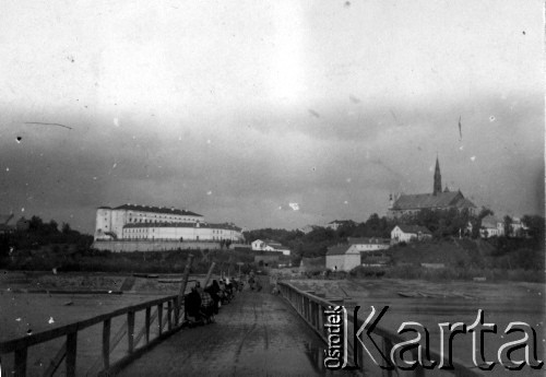 Wrzesień 1914, Sandomierz.
Most przez Wisłę.
Fot. Jarosław Okulicz-Kozaryn, zbiory Ośrodka KARTA
