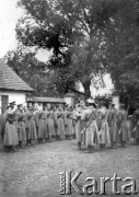 Październik 1914, wschodnia Małopolska.
Generał Kruzensztern wizytuje oddziały XVIII korpusu.
Fot. Jarosław Okulicz-Kozaryn, zbiory Ośrodka KARTA