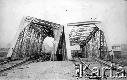 Grudzień 1914, Kielce.
Zniszczony most kolejowy pod Kielcami.
Fot. Jarosław Okulicz-Kozaryn, zbiory Ośrodka KARTA