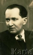 19.02.1940, Sarat, Rumunia.
Portret mężczyzny w śednim wieku, podpis na odwrocie: