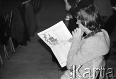 wrzesień-październik 1981, Gdańsk, Polska.
Obrady I Krajowego Zjazdu Delegatów NSZZ „Solidarność”. Delegat czyta 