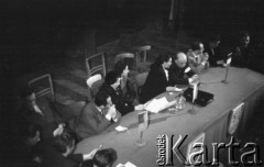 1949, Katowice, Polska.
Konferencja sprawozdawcza Stronnictwa Demokratycznego, goście zagraniczni.
Fot. Kazimierz Seko, zbiory Ośrodka KARTA
 
