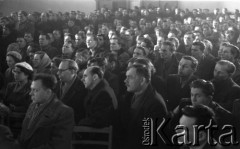Styczeń 1954, Opole, Polska.
Widownia na sali sądowej.
Fot. Kazimierz Seko, zbiory Ośrodka KARTA
 
