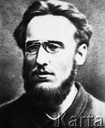 przed 1883, brak miejsca
Ludwik Waryński (1856-1889), działacz ruchu socjalistycznego, założyciel partii Proletaryat, aresztowany przez władze carskie w 1883 r., zmarł w więzieniu w Szlisselburgu w roku 1889.
Fot. NN, reprodukcja Kazimierz Seko, zbiory Ośrodka KARTA.