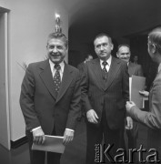 1978, Katowice, Polska.
Jerzy Łukaszewicz (z lewej) i Zdzisław Grudzień w Teatrze Śląskim.
Fot. Kazimierz Seko, zbiory Ośrodka KARTA