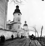 1969, Sejny, Polska
Fragment miasta, barokowy klasztor.
Fot. Jarosław Tarań, zbiory Ośrodka KARTA [69-283]
 

