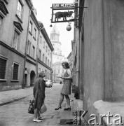 10.05.1969, Lublin, Polska
Bar mleczny na Starym Mieście.
Fot. Jarosław Tarań, zbiory Ośrodka KARTA [69-278]
 
