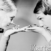 12.05.1970, Warszawa, Polska.
 Modele samochodów, miniatury.
 Fot. Jarosław Tarań, zbiory Ośrodka KARTA [70-46]
   
