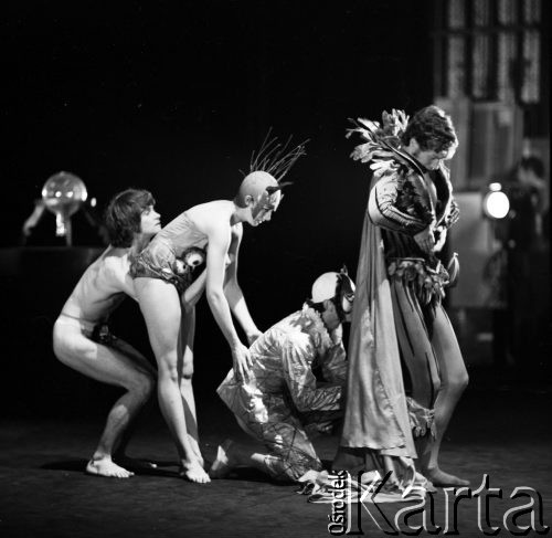 6.04.1970, Wrocław, Polska
 Teatr Pantomimy Henryka Tomaszewskiego.
 Fot. Jarosław Tarań, zbiory Ośrodka KARTA [70-85]
   
