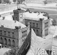 Czerwiec 1970, Kołobrzeg, Polska
 Budynek poniemieckiego Ratusza, zdjęcie wykonane z wieży katedralnej.
 Fot. Jarosław Tarań, zbiory Ośrodka KARTA [70-285]
   
