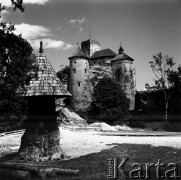 25-30.05.1971, Niedzica, Polska
Zamek w Niedzicy.
Fot. Jarosław Tarań, zbiory Ośrodka KARTA [71-28]
 
