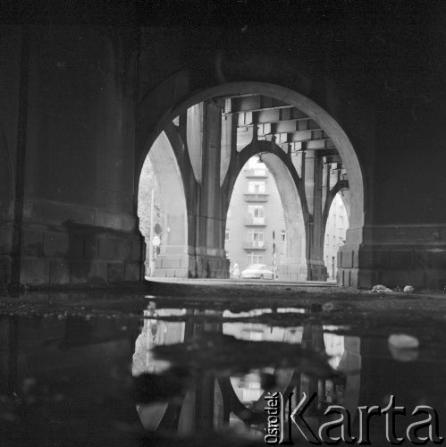 21.08.1972, Warszawa - Powiśle, Polska
 Most Poniatowskiego.
 Fot. Jarosław Tarań, zbiory Ośrodka KARTA [72-160]
   
