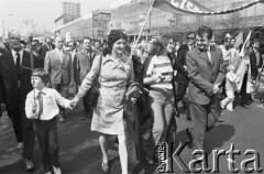 1.05.1973, Warszawa, Polska.
Pochód pierwszomajowy.
Fot. Jarosław Tarań, zbiory Ośrodka KARTA [73-176]
 
