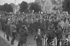 19.07.1974, Warszawa, Polska.
Otwarcie Trasy Łazienkowskiej, w pierwszym szeregu m.in. premier Piotr Jaroszewicz, Józef Kępa, Edward Gierek, Henryk Jabłoński.
Fot. Jarosław Tarań, zbiory Ośrodka KARTA [74-210]
 
