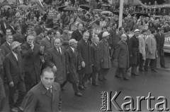 19.07.1974, Warszawa, Polska.
Otwarcie Trasy Łazienkowskiej, w pierwszym szeregu m.in. premier Piotr Jaroszewicz, Józef Kępa, Edward Gierek, Henryk Jabłoński.
Fot. Jarosław Tarań, zbiory Ośrodka KARTA [74-210]
 
