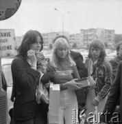 7.10.1976, Warszawa, Polska.
Zespół ABBA w Polsce, Frida Lyngstad, Agnetha Faltskog i Bjorn Ulvaeus.
Fot. Jarosław Tarań, zbiory Ośrodka KARTA [76-203]

