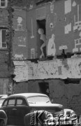 16.11.1976, Warszawa, Polska.
Graffiti na ścianie domu.
Fot. Jarosław Tarań, zbiory Ośrodka KARTA [76-160]

