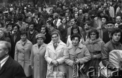 1.10.1976, Kraków, Polska
Plac Matejki, montaż Pomnika Grunwaldzkiego.
Fot. Jarosław Tarań, zbiory Ośrodka KARTA [76-1]

