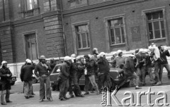 29.09.1976, Kraków, Polska
Plac Matejki, przygotowania do postawienia odbudowanego pomnika Grunwaldzkiego.
Fot. Jarosław Tarań, zbiory Ośrodka KARTA [76-4]

