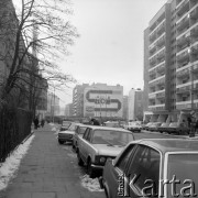 16.02.1981, Warszawa, Polska.
Ulica Żelazna, reklama Zakładów Fotochemicznych 