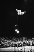 26.05.1983, Warszawa, Polska.
Występy akrobatów na arenie cyrku 