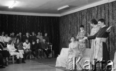 24.03.1986, Warszawa, Polska.
Technikum Poligraficzne, przedstawienie Teatru Szkolnych Lektur - 